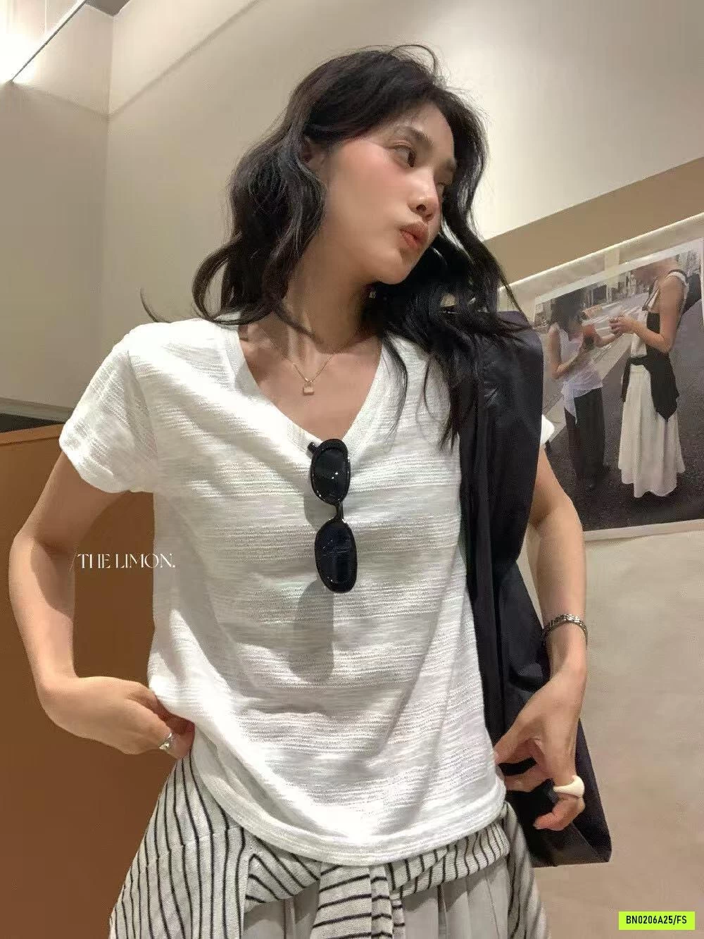 ÁO THUN XƯỚC DỆT CỔ TYM