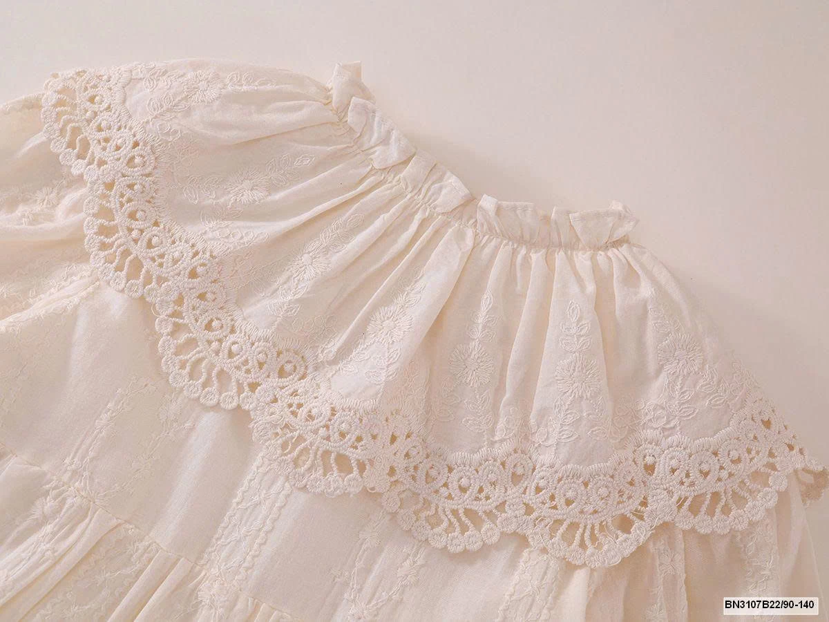 ĐẦM REN TẦNG THÊU HOA NỔI