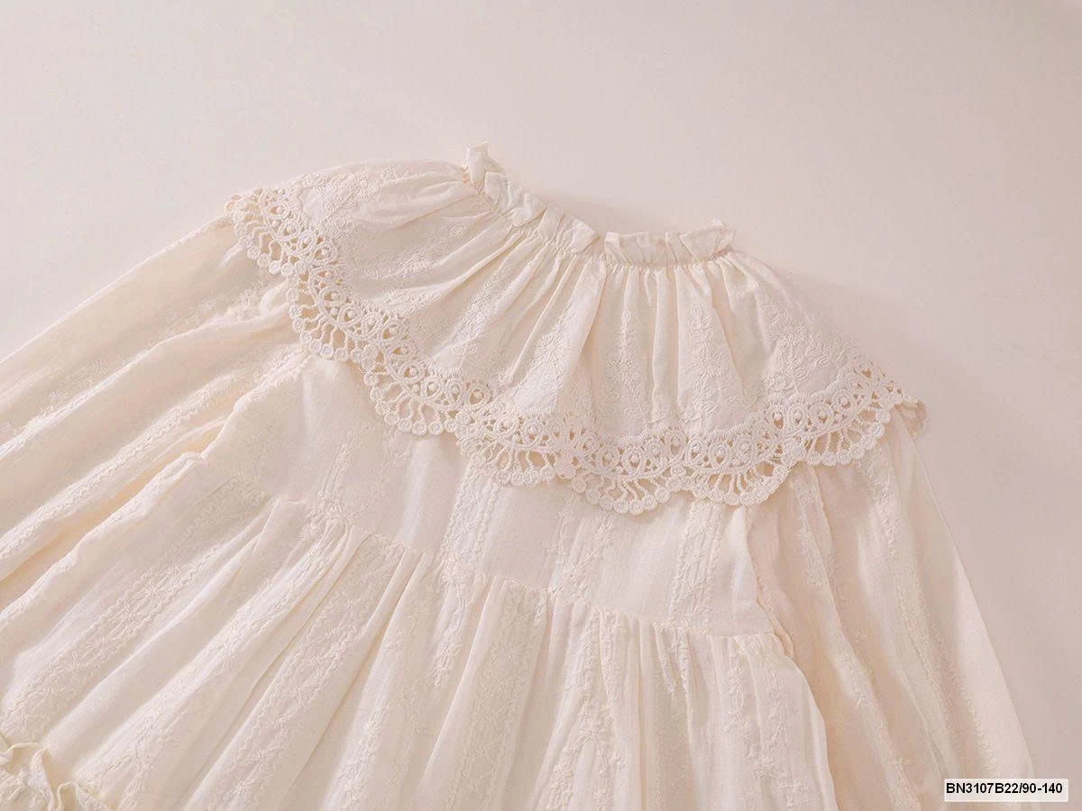 ĐẦM REN TẦNG THÊU HOA NỔI