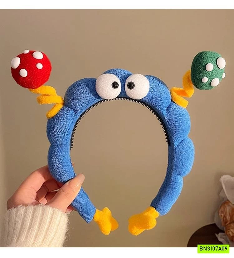 BỜM TÓC MẮT TO KUTE