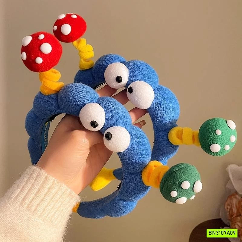 BỜM TÓC MẮT TO KUTE