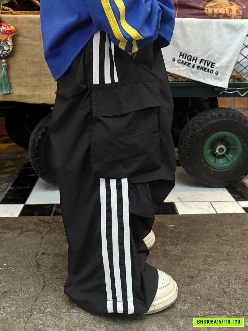 JOGGER GIÓ THỂ THAO 3 SỌC