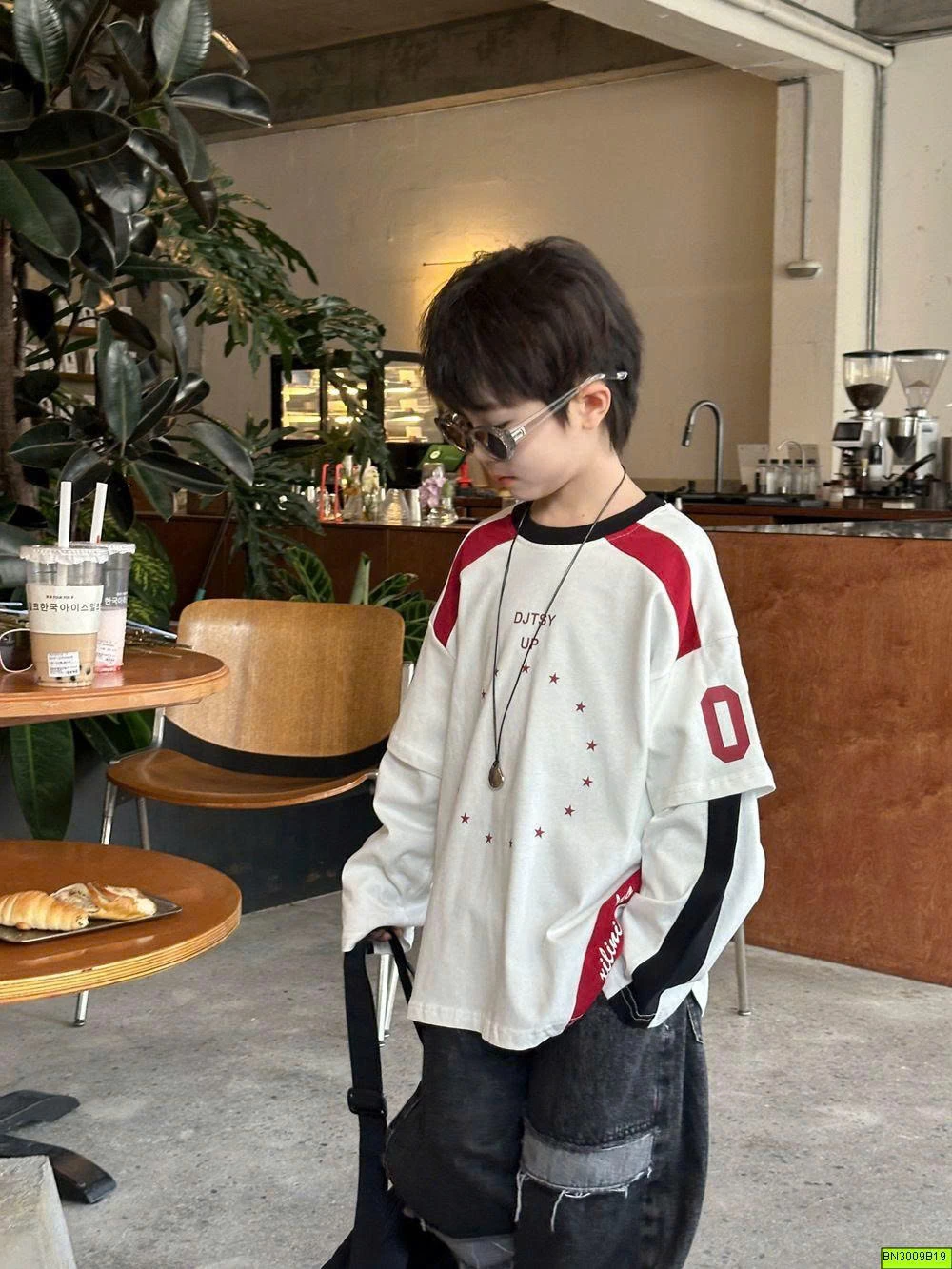 ÁO THUN SỌC VAI SỐ 08