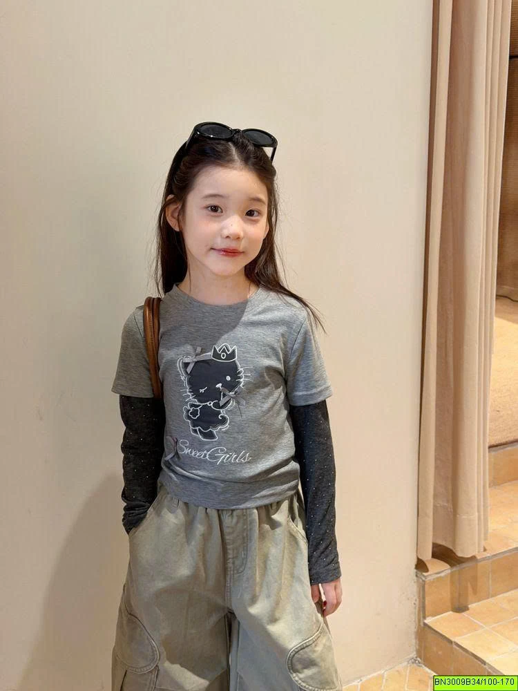 ÁO THUN KITTY ĐEN AMBB