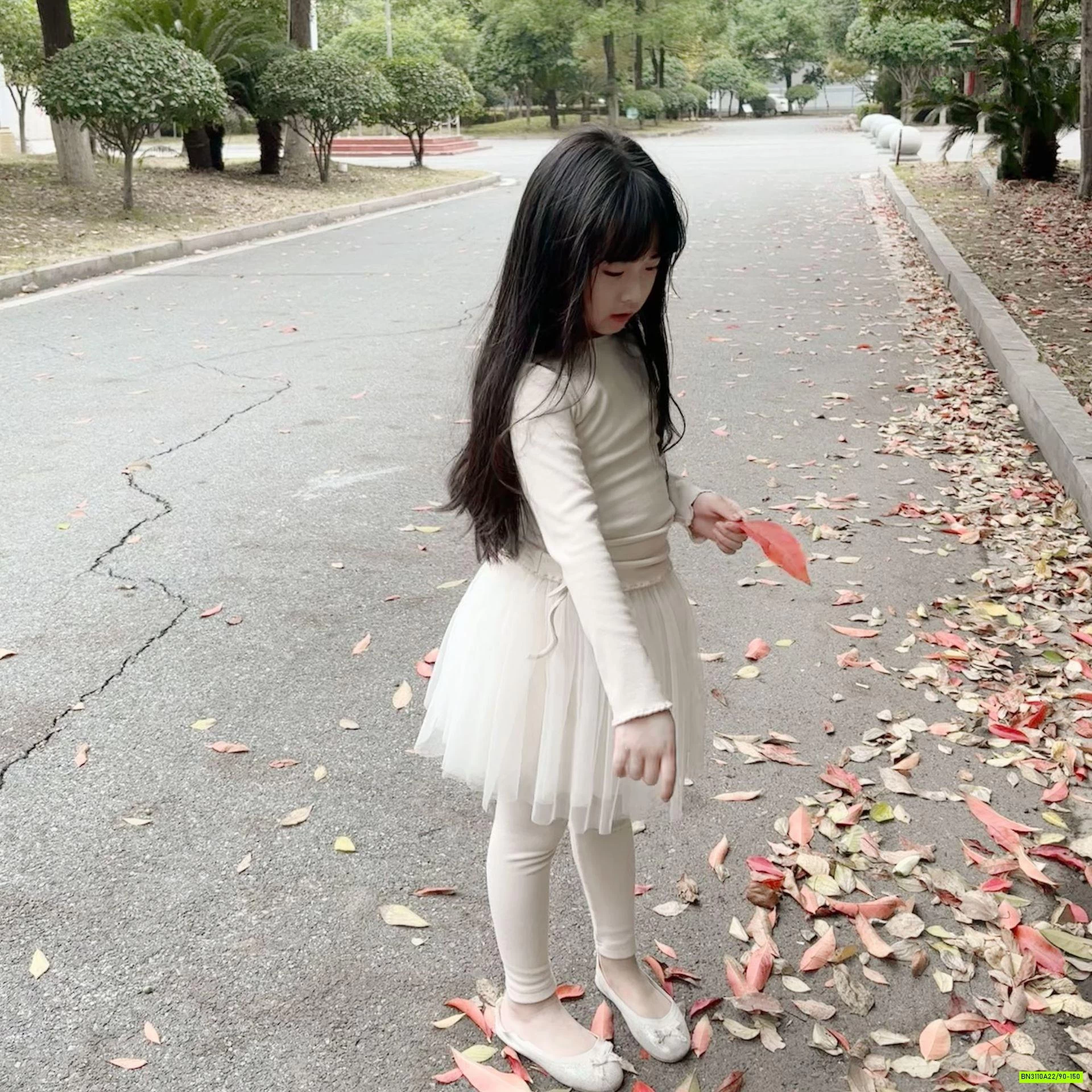 SÉT MONTOGHI MIX CHÂN VÁY TUTU NÀNG THƠ