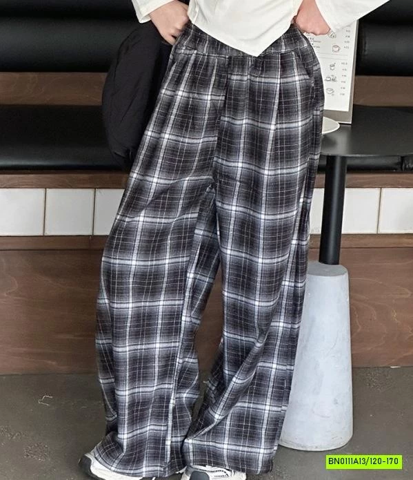 CROPTOP VẠT CHÉO MIX QUẦN SUÔNG CARO