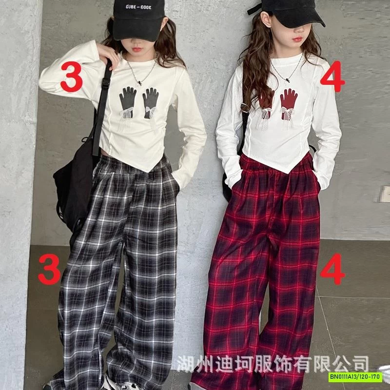 CROPTOP VẠT CHÉO MIX QUẦN SUÔNG CARO