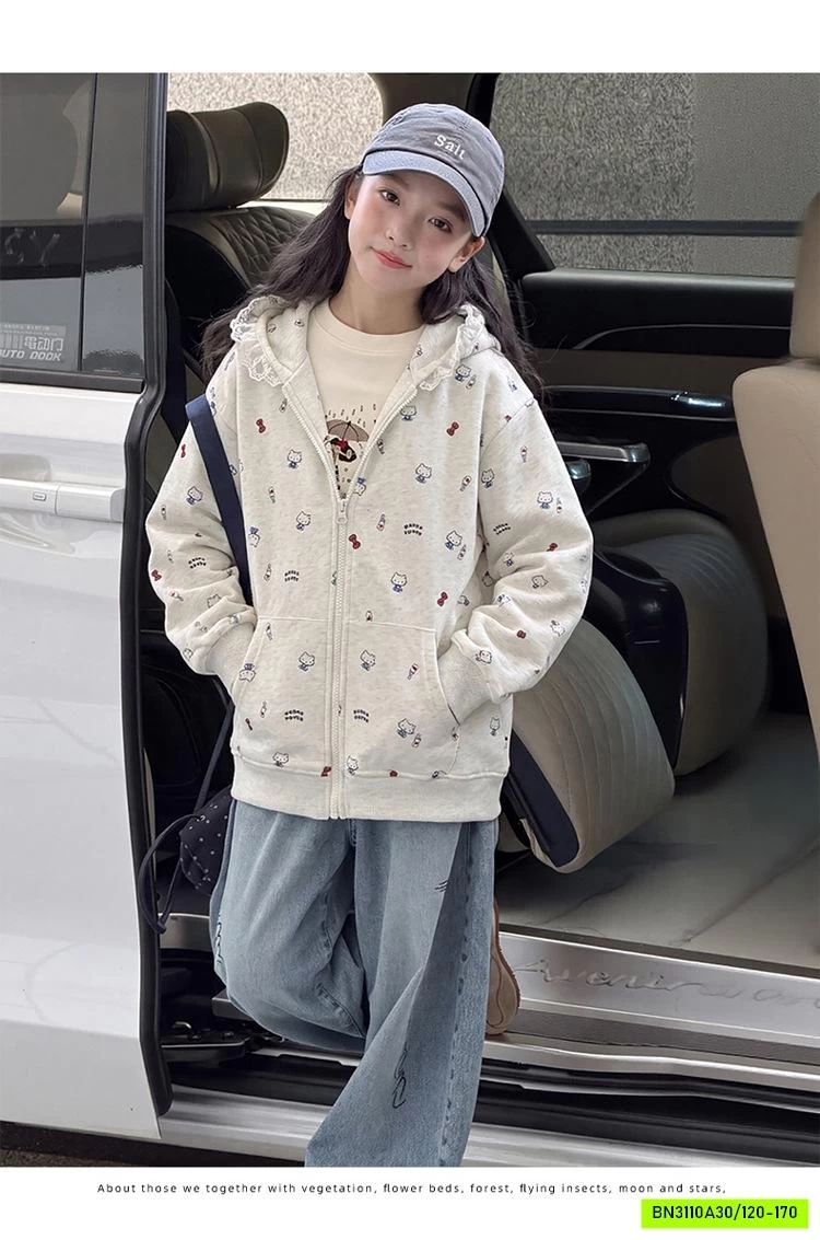 KHOÁC COTTON KITTY VIỀN REN MŨ