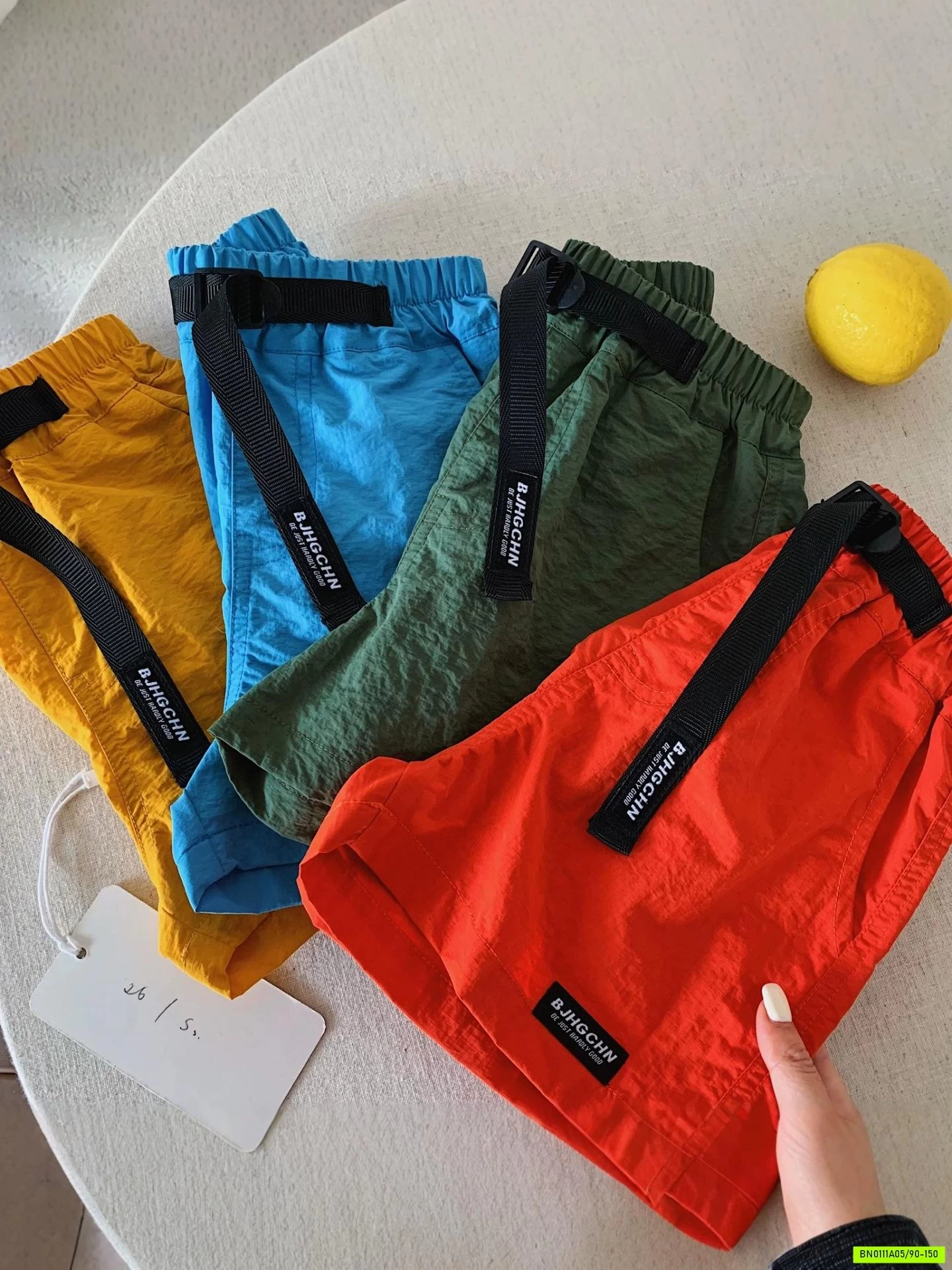 SHORT GIÓ CẠP KHÓA ĐEN