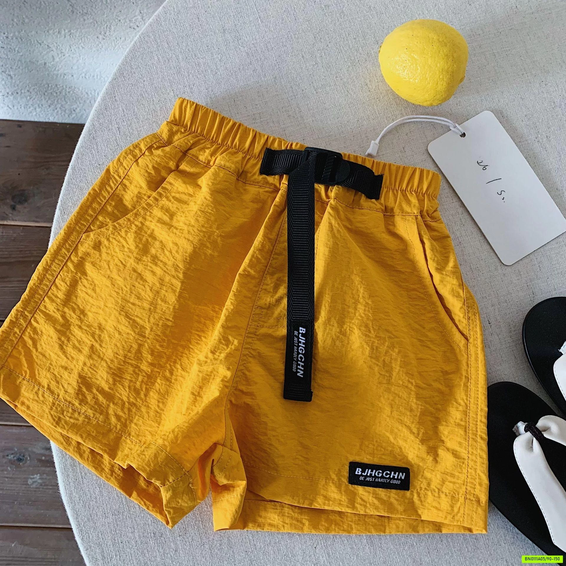 SHORT GIÓ CẠP KHÓA ĐEN