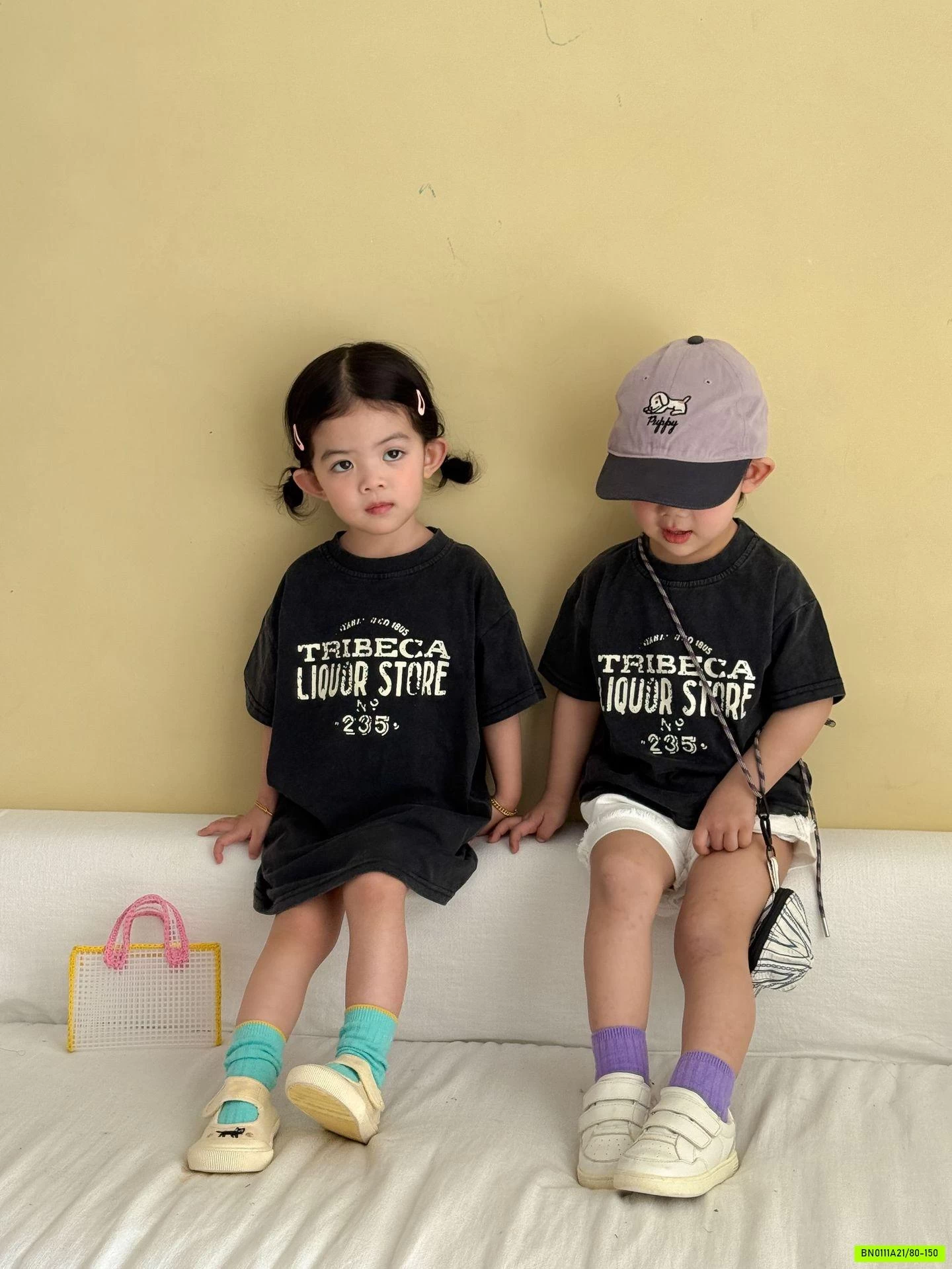 COUPLE VÁY ÁO BẠC IN CHỮ