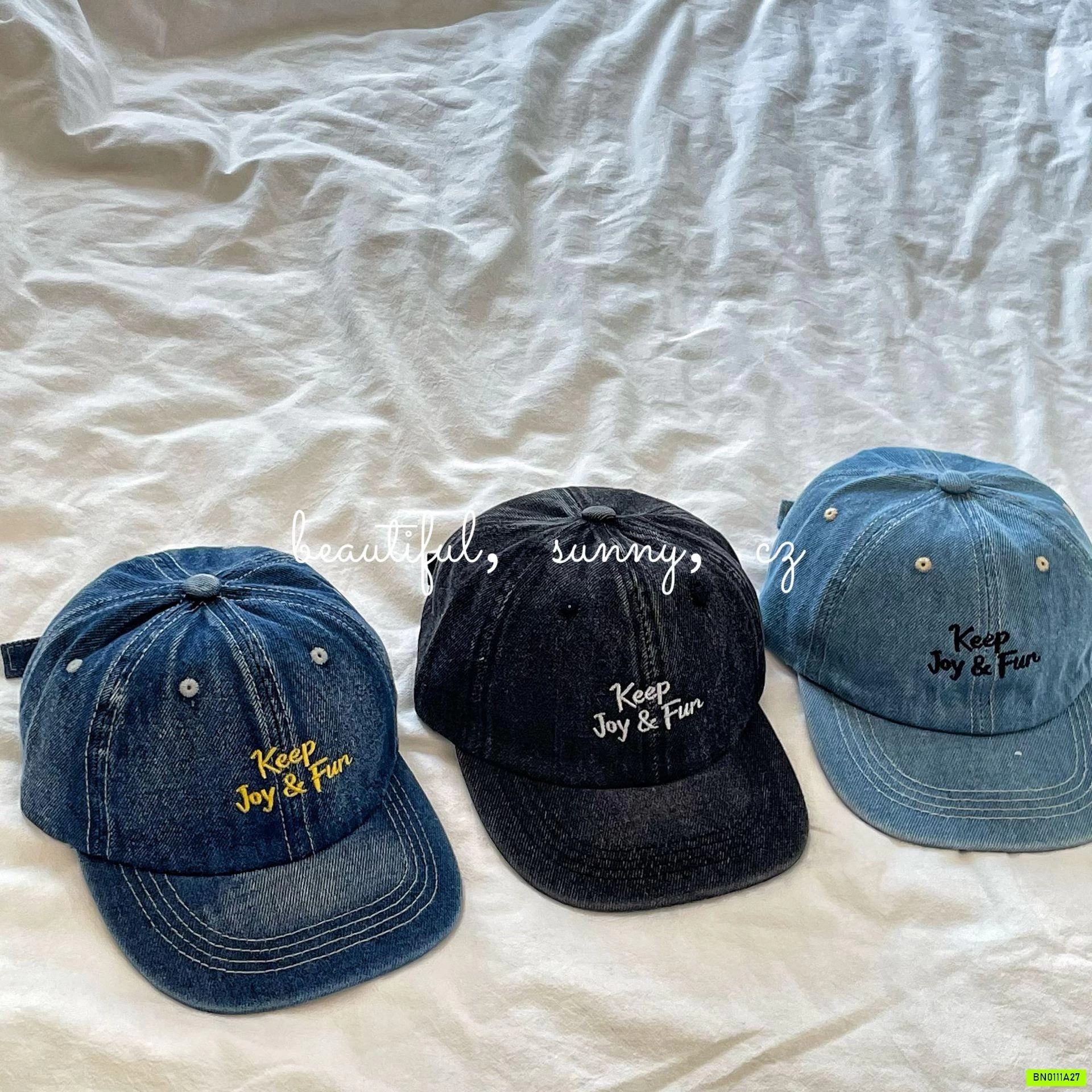 MŨ KẾT JEANS TÁN PHẲNG