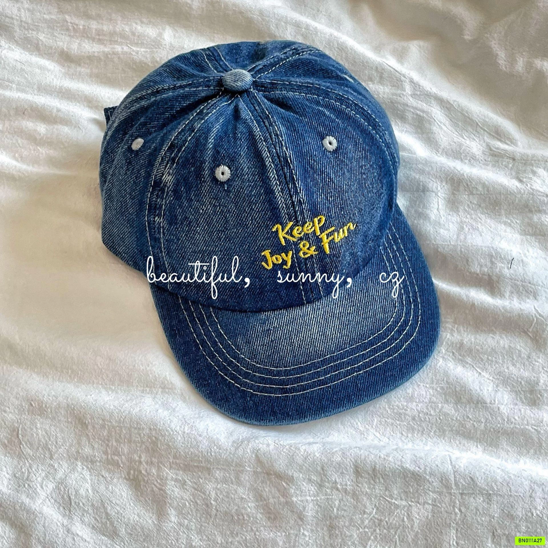 MŨ KẾT JEANS TÁN PHẲNG