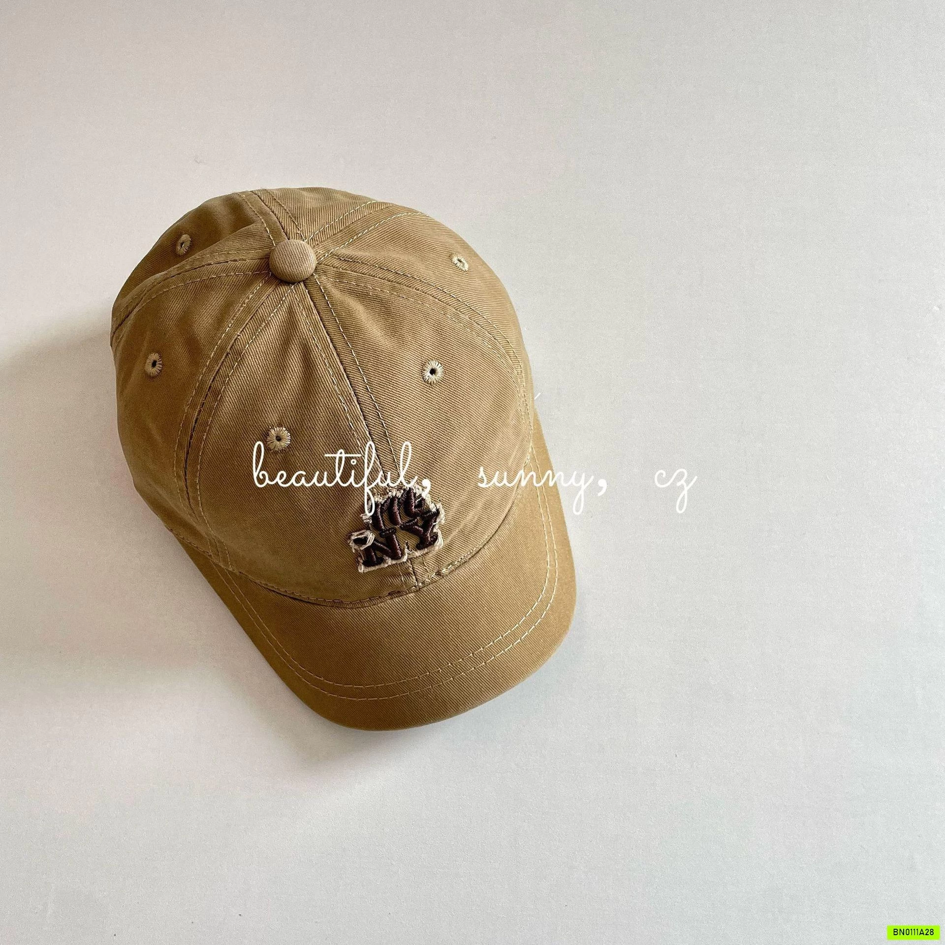 MŨ KẾT THÊU CHỮ VINTAGE
