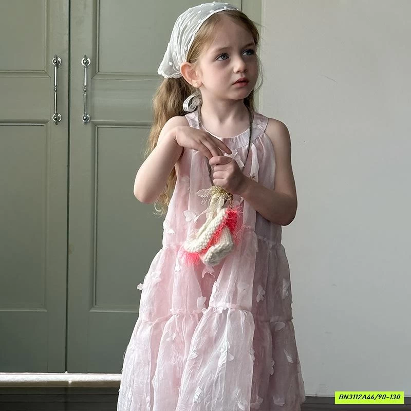 ĐẦM VOAN CỔ YẾM HỒNG GẮN BƯỚM AMUHOU