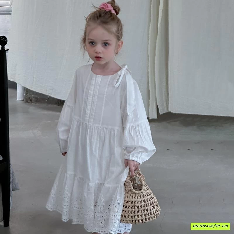 ĐẦM SUÔNG TRẮNG THÊU TIỂU THƯ AMUHOU