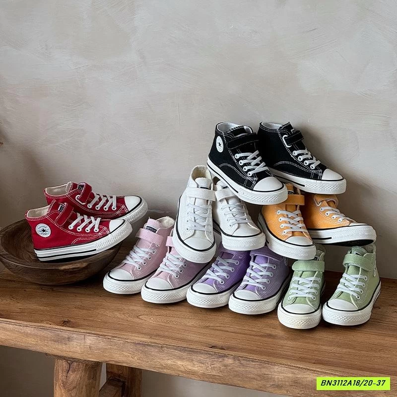 GIÀY THỂ THAO QUAI DÁN