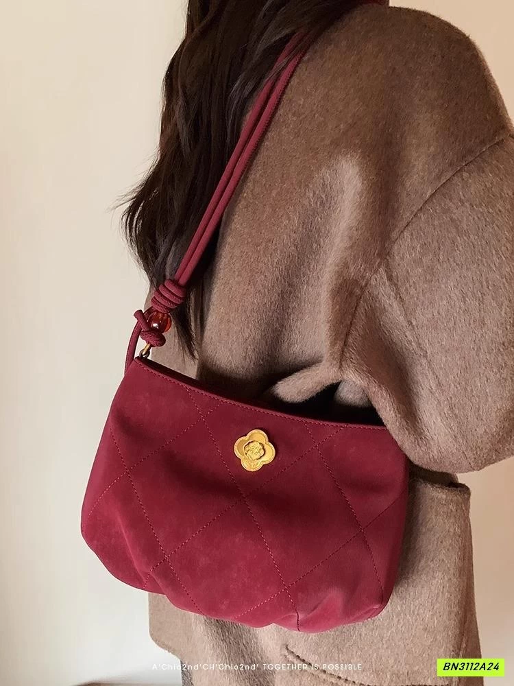 TÚI NHUNG HOA TRÀ VÀNG CHIO2ND