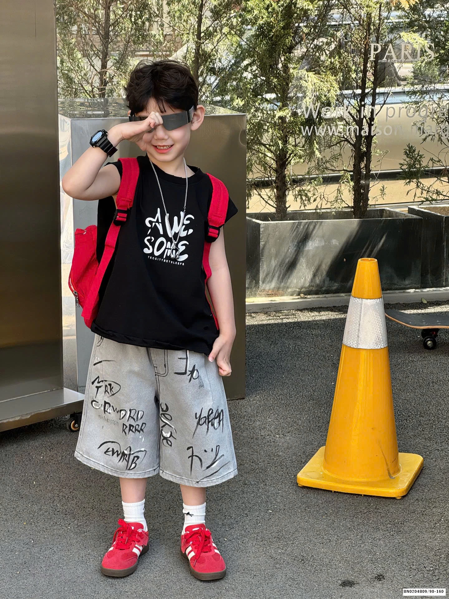 QUẦN SHORT JEAN BẠC MÀU VIẾT CHỮ