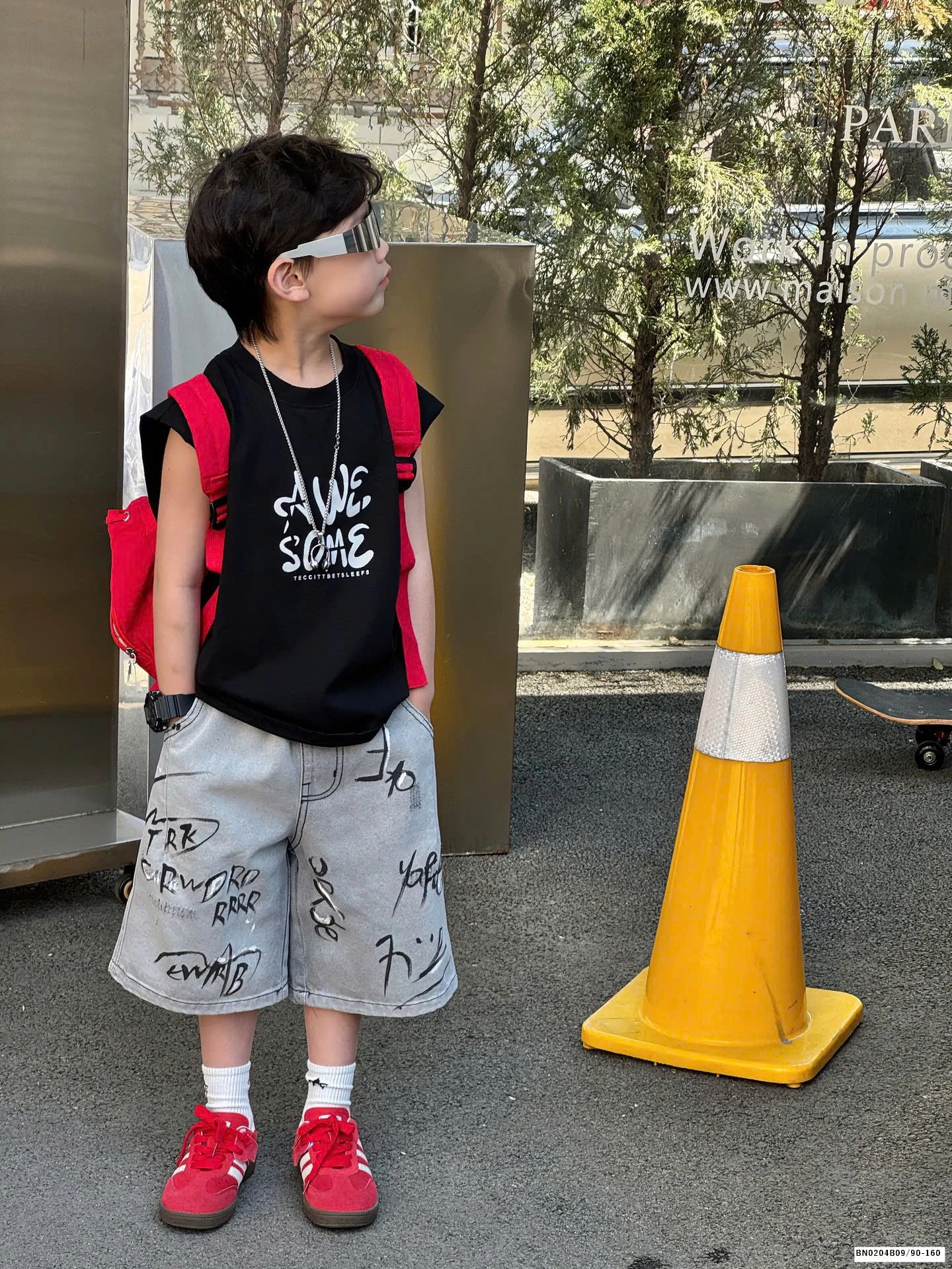 QUẦN SHORT JEAN BẠC MÀU VIẾT CHỮ