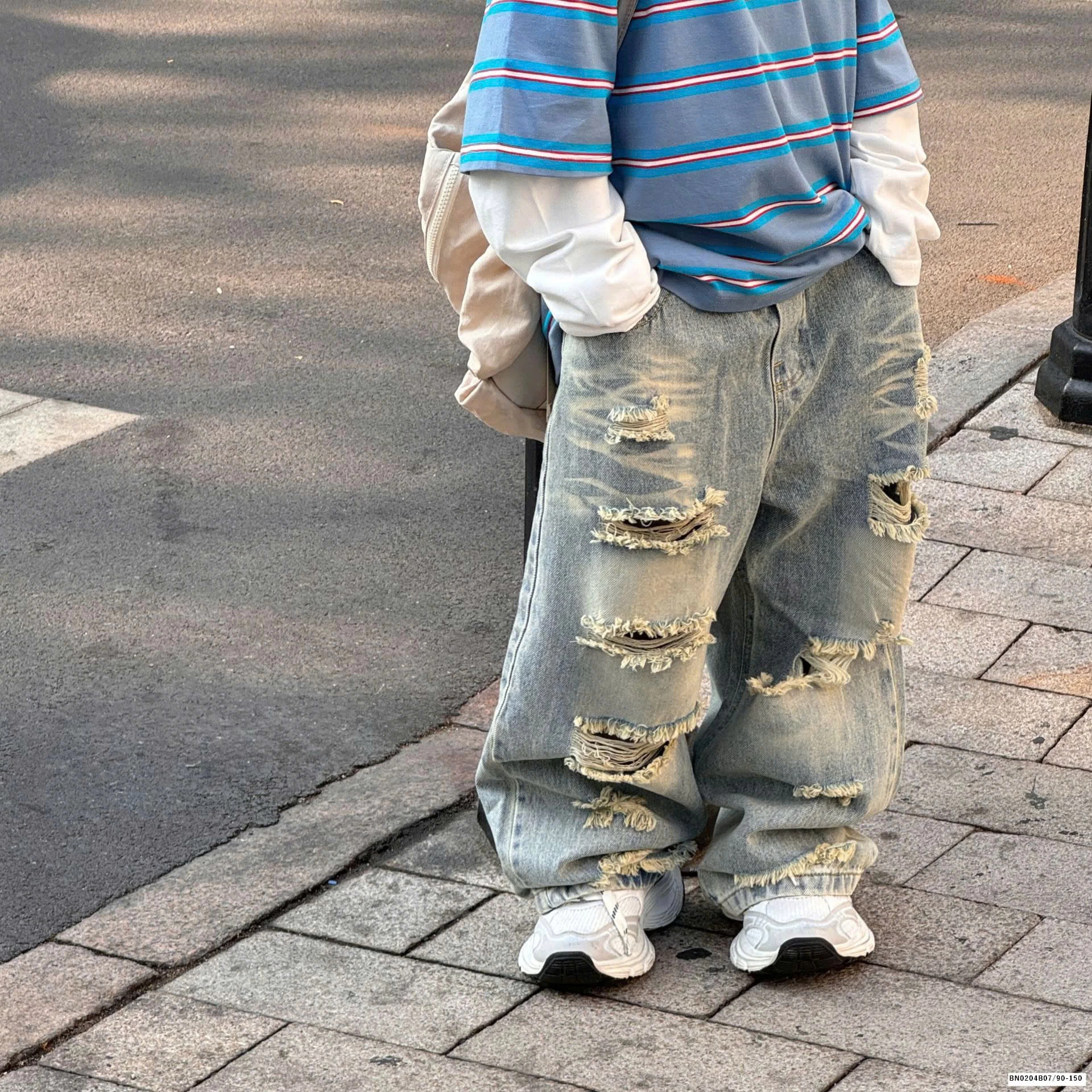 QUẦN JEAN RÁCH CÁ TÍNH