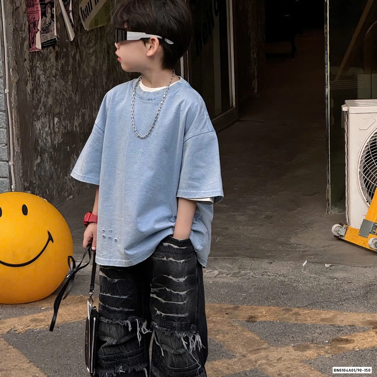 JEANS SUÔNG RÁCH VÁ GỐI