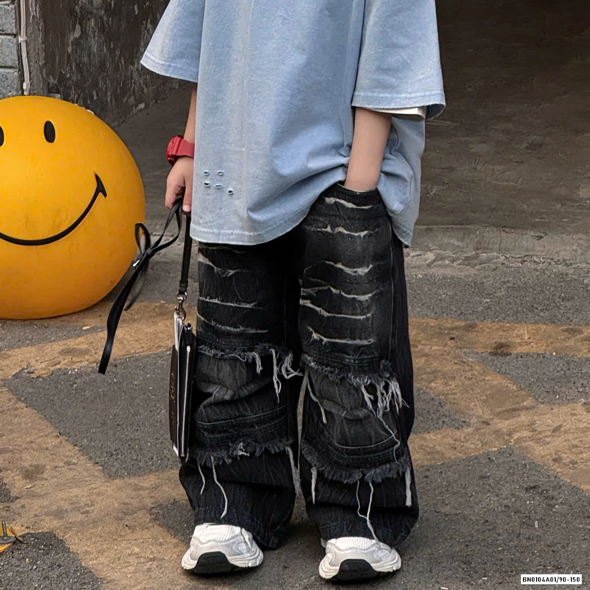 JEANS SUÔNG RÁCH VÁ GỐI