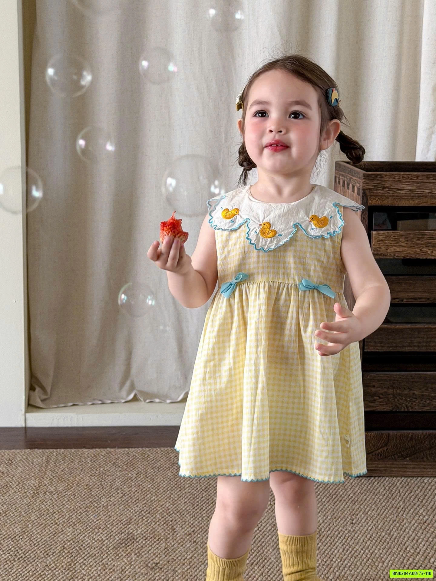 ĐẦM VÀNG THÊU VỊT