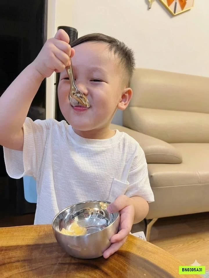 BỘ BÁT THÌA DỄ THƯƠNG CHỐNG NÓNG CHO BÉ