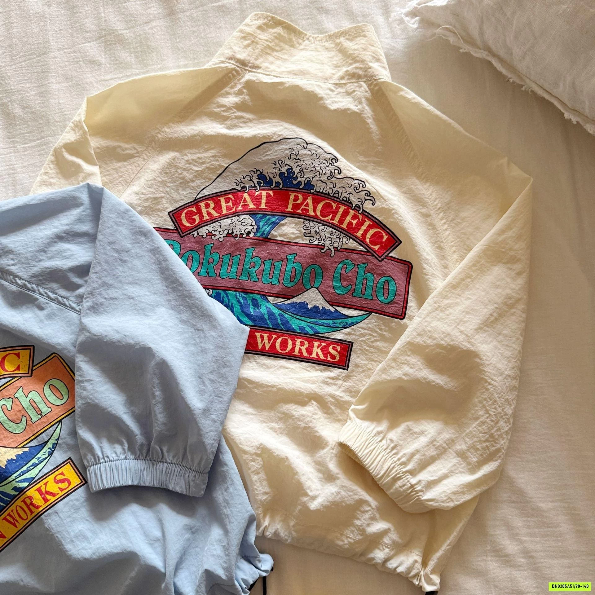 KHOÁC GIÓ CHỐNG NẮNG IN HÌNH LƯNG MMGGBABY