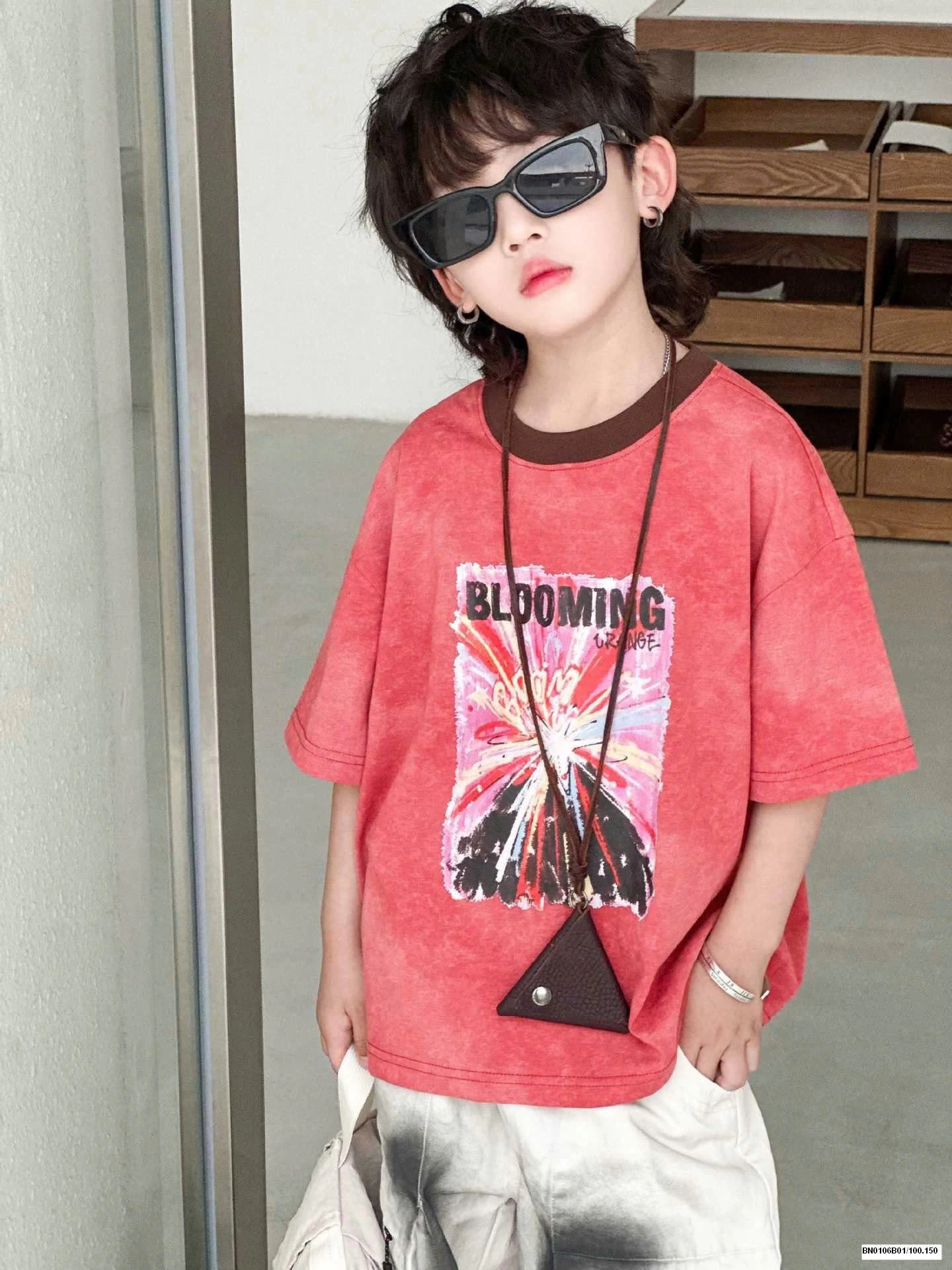 ÁO PHÔNG ĐỎ MIX QUẦN SHORT LOANG MÀU BT