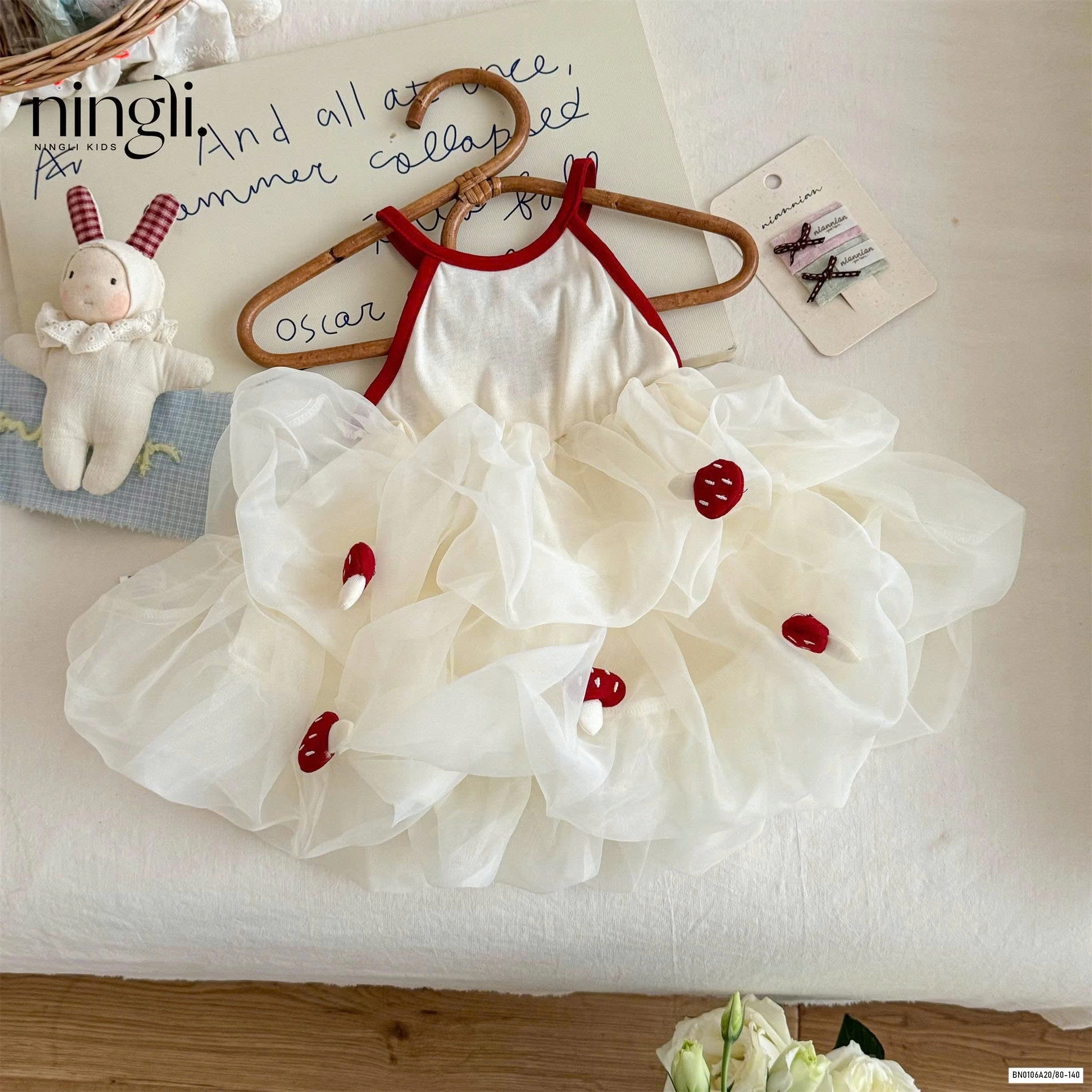 ĐẦM VOAN 2 DÂY GẮN DÂU TÂY