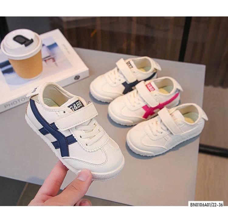 GIÀY THỂ THAO PHỐI VẠCH QUAI DÁN