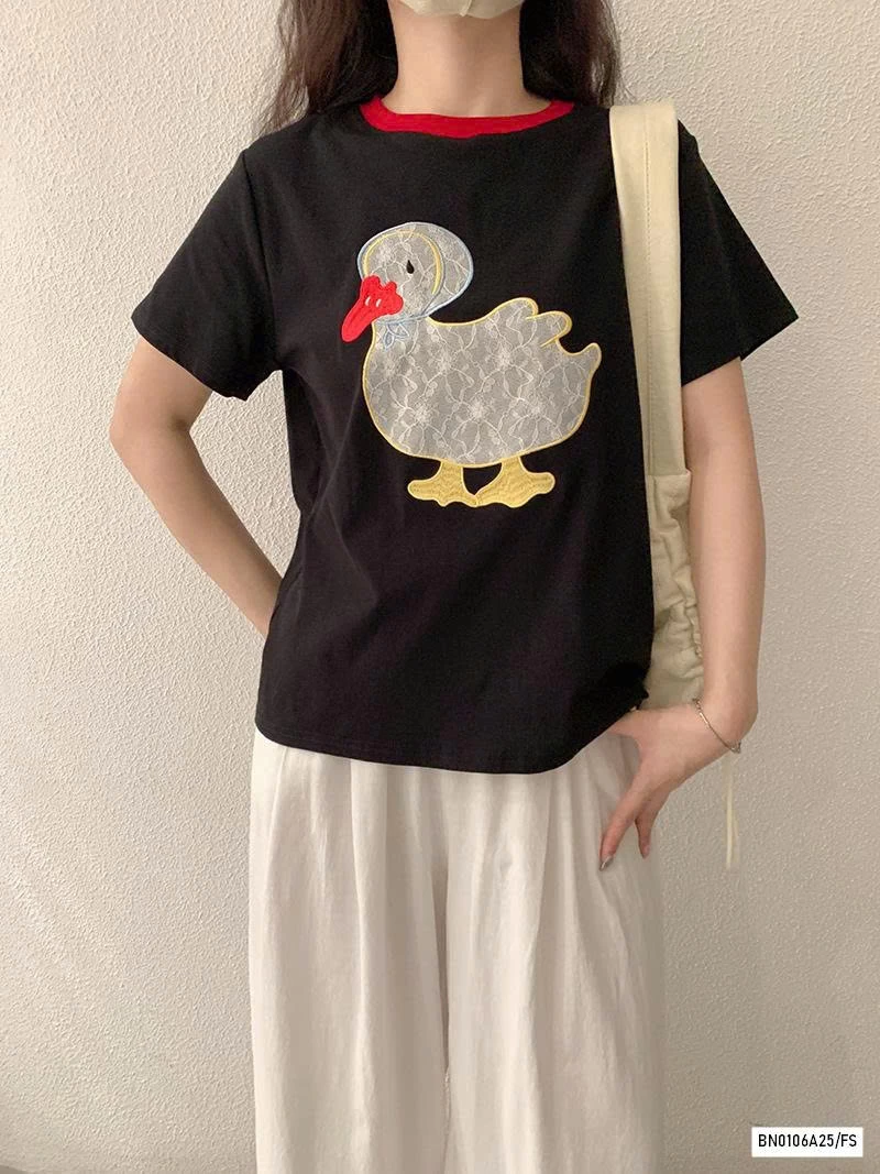 ÁO THÊU HÌNH PHỐI VIỀN CỔ