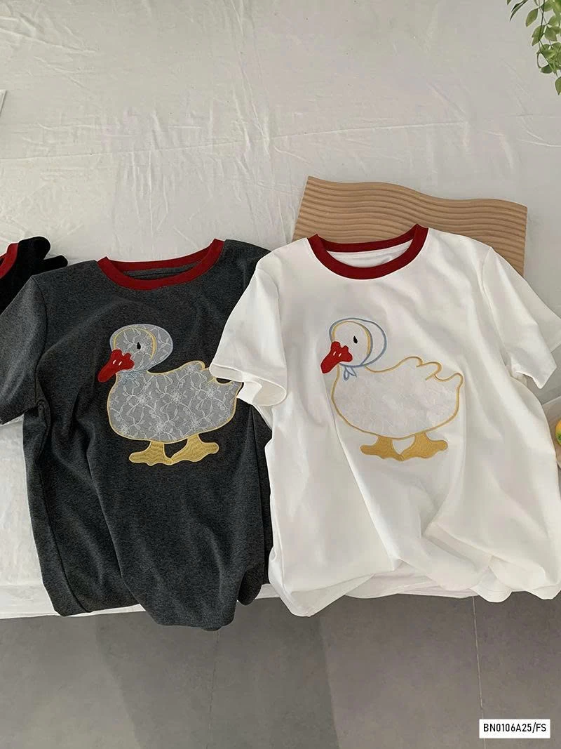 ÁO THÊU HÌNH PHỐI VIỀN CỔ