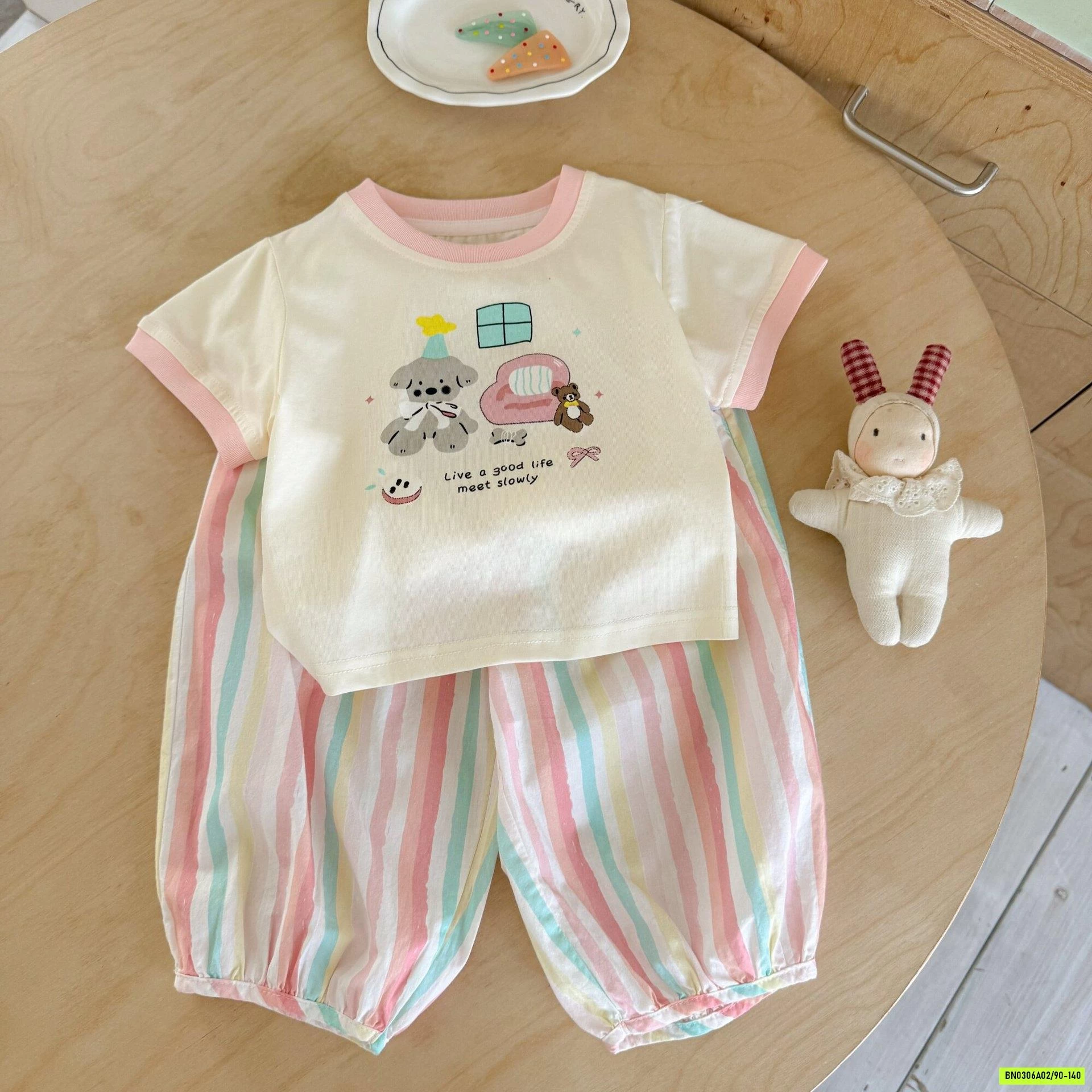 SÉT ÁO IN HÌNH MIX QUẦN SỌC NINGLI