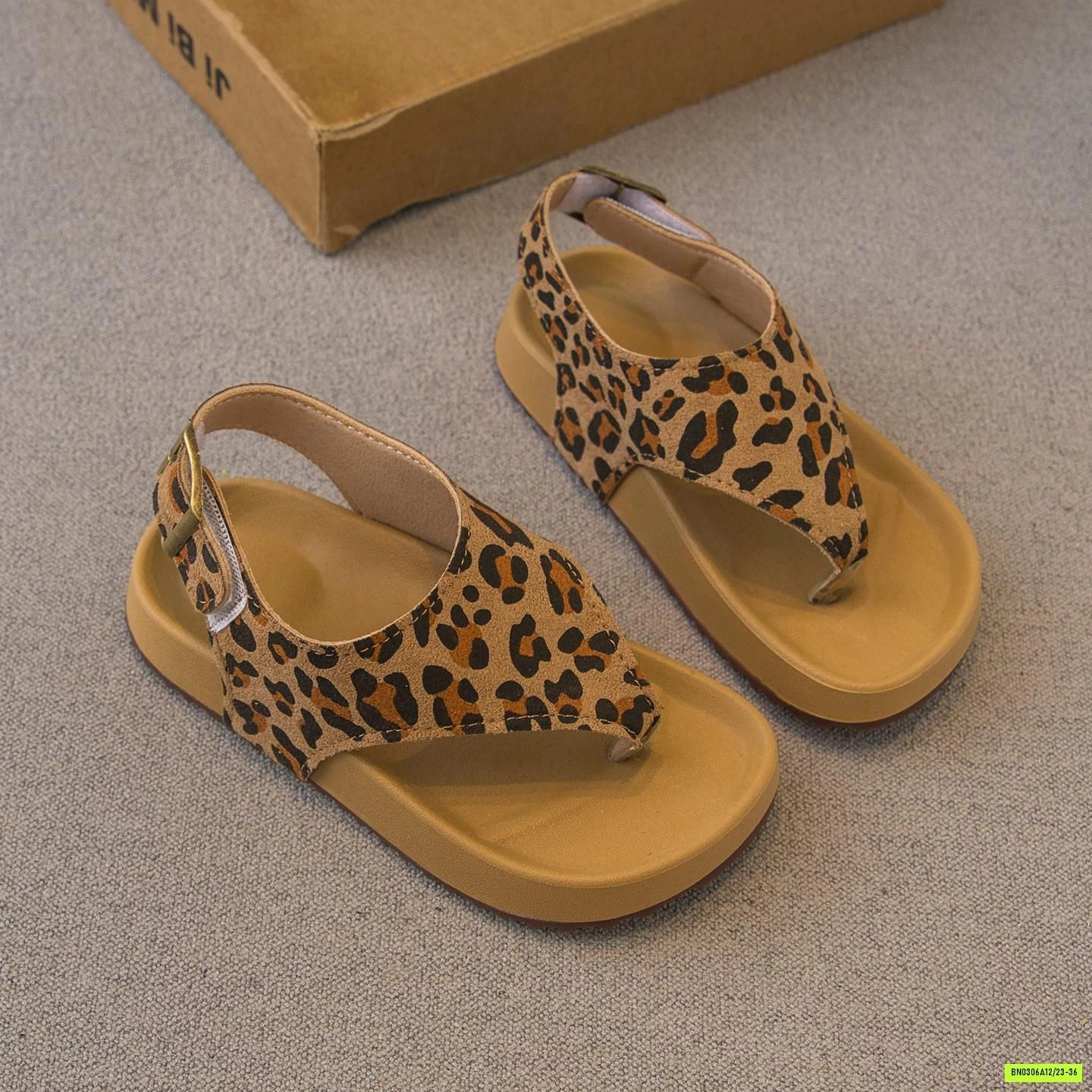 SANDAL XỎ NGÓN BẢN TO