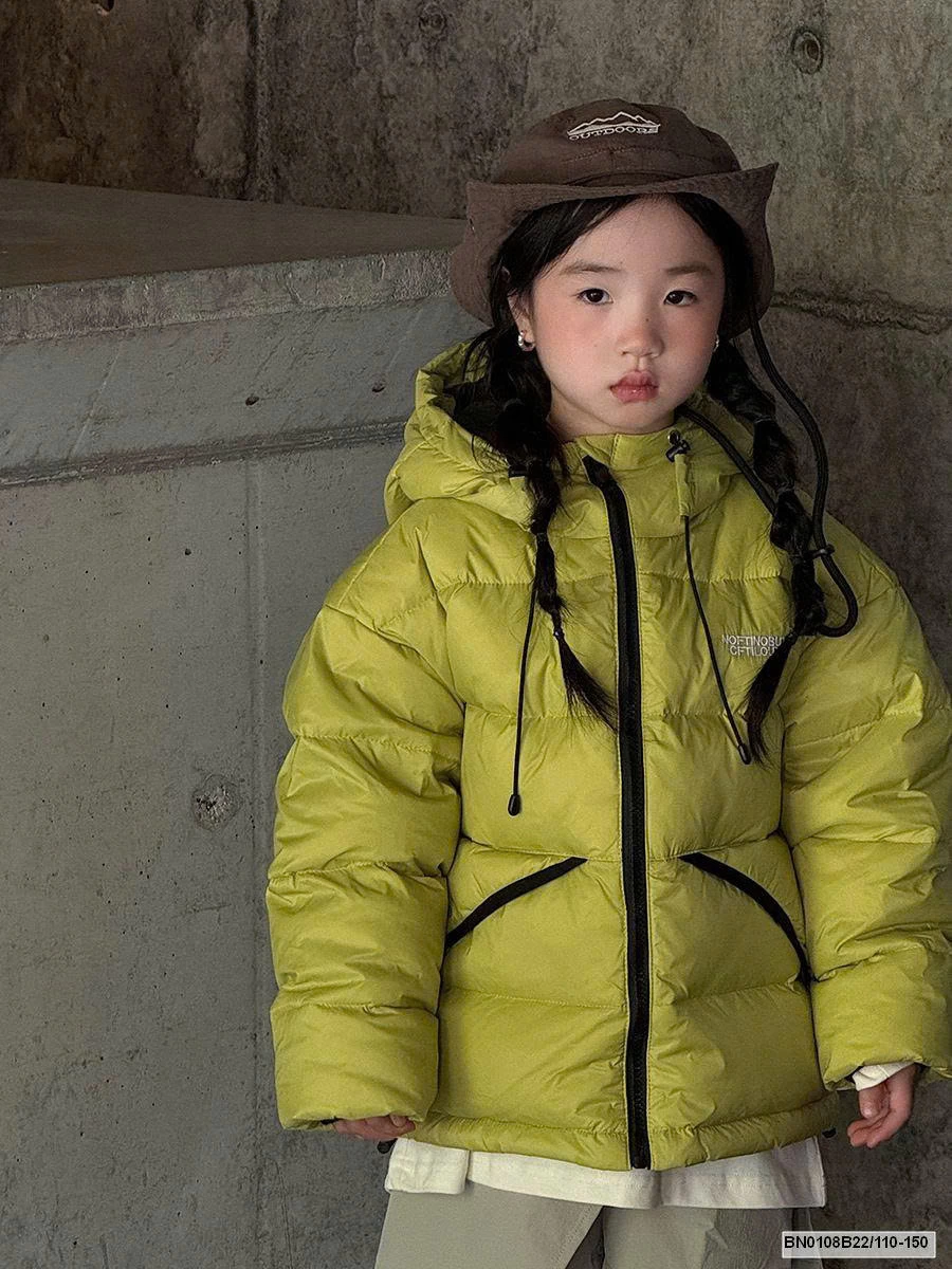 ÁO PHẢI TRƠN LIỀN MŨ LOGO CHỮ