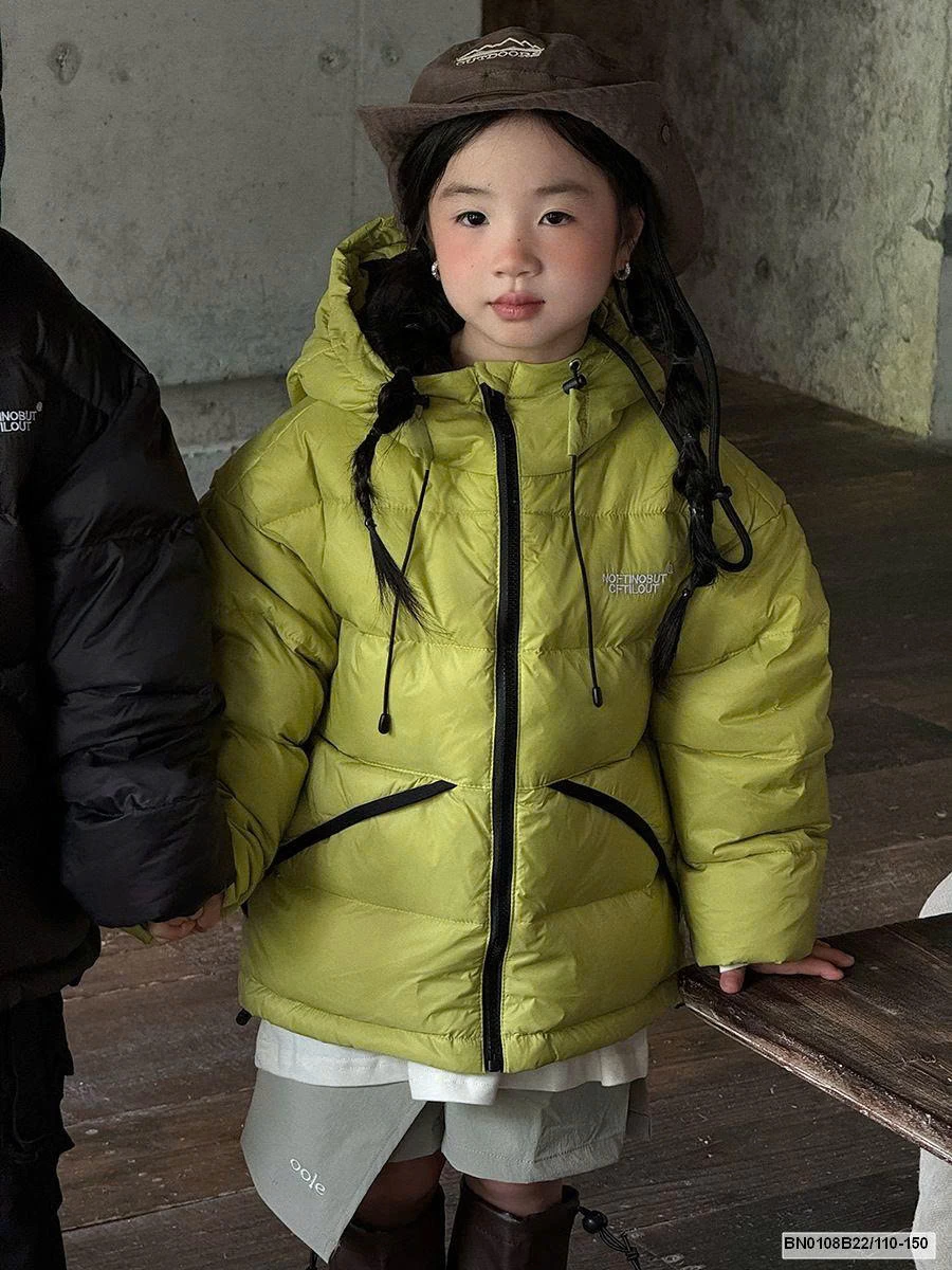 ÁO PHẢI TRƠN LIỀN MŨ LOGO CHỮ