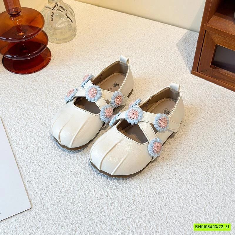 GIÀY BÚP BÊ QUAI CHÉO GẮN HOA