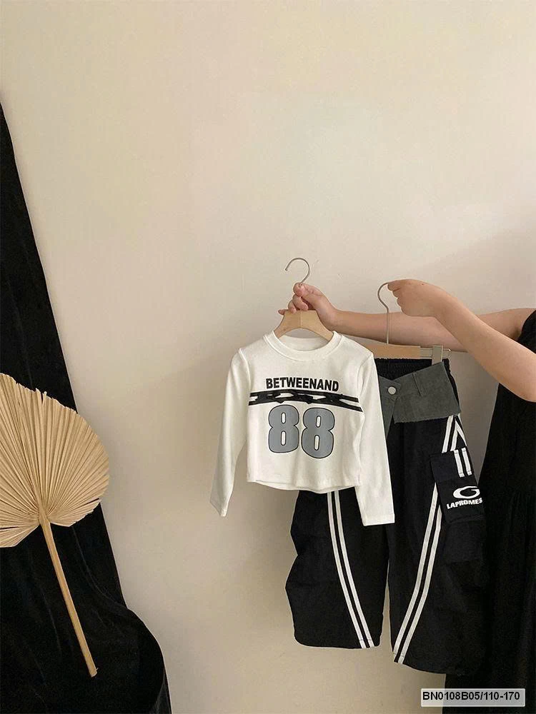 SÉT ÁO THUN DÁNG NGẮN MIX QUẦN THỂ THAO