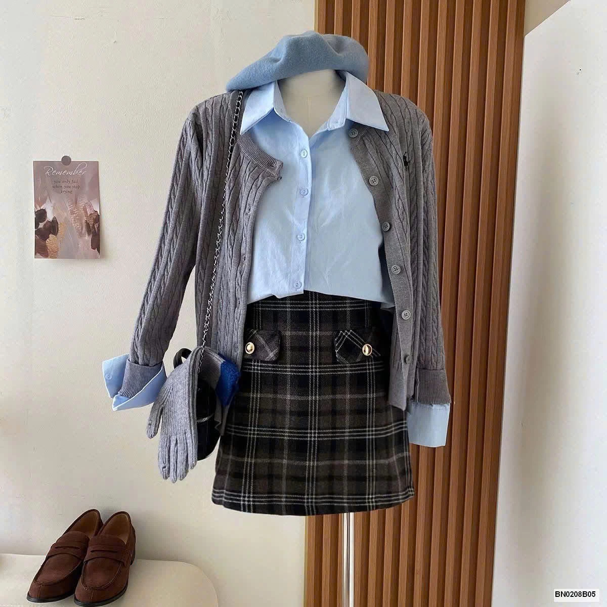 ÁO CARDIGAN LEN THÊU NGỰA