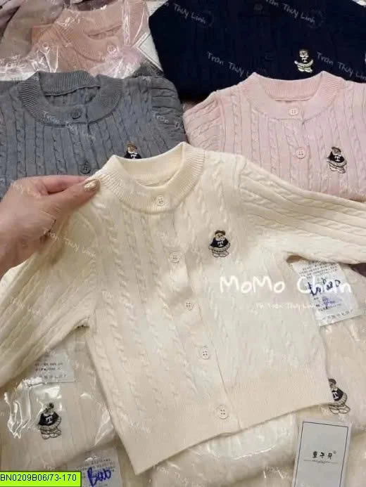ÁO LEN CARDIGAN THÊU GẤU CHO BÉ