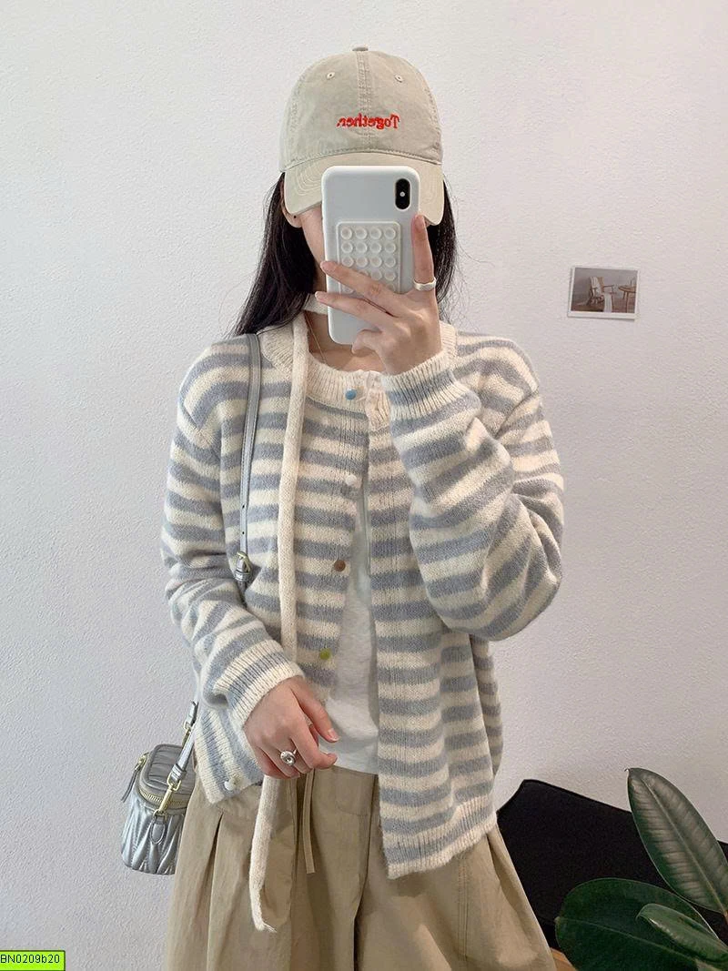 ÁO KHOÁC LEN LÔNG KẺ NGANG