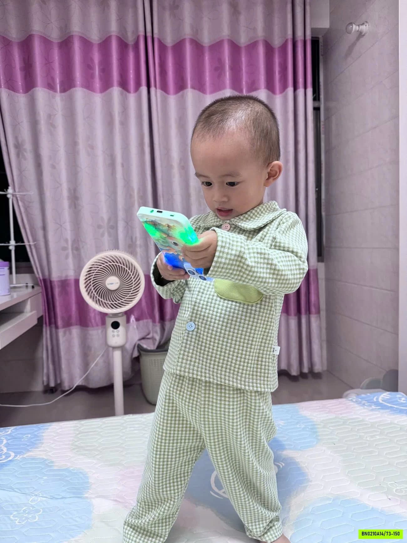 PIZAMA NỈ CARO CỔ SEN