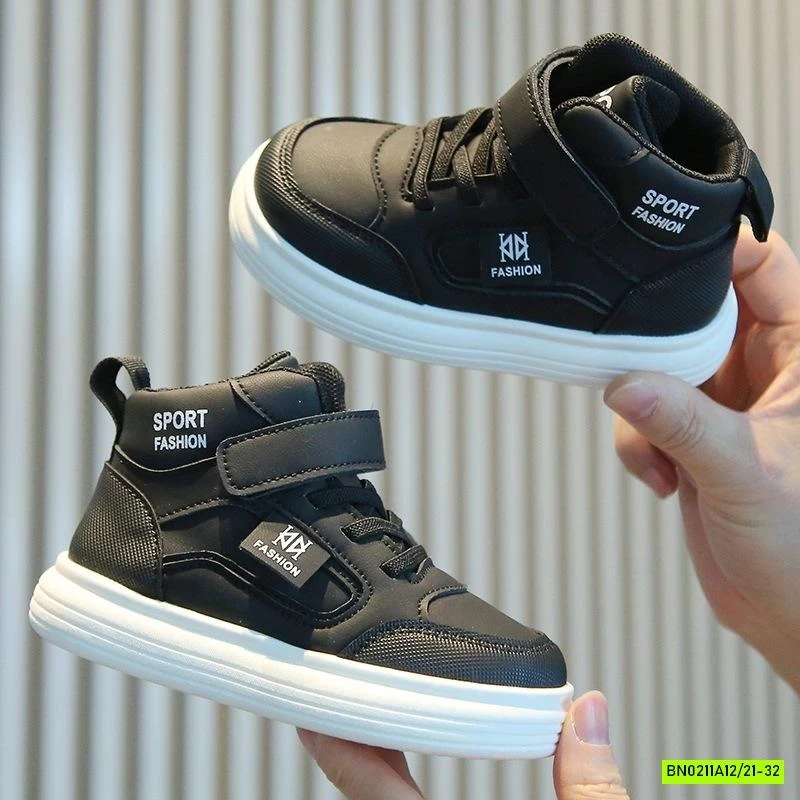 GIÀY THỂ THAO CAO CỔ QUAI DÁN