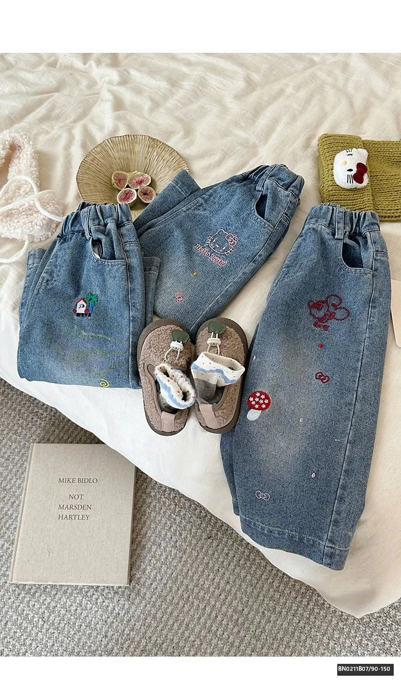 QUẦN JEAN THÊU HÌNH