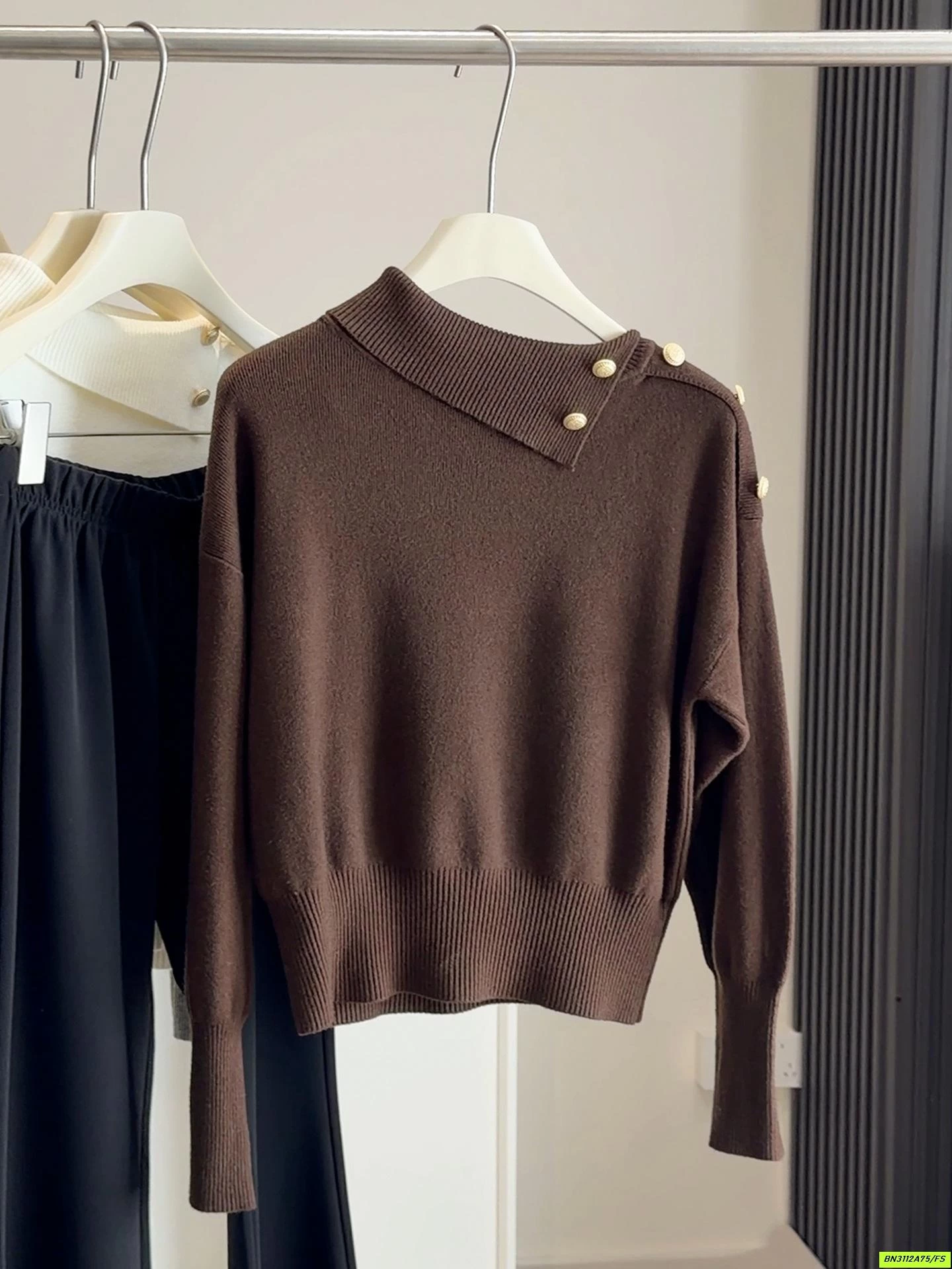 ÁO LEN CỔ ĐỔ PHỐI CÚC NGỌC ANNA