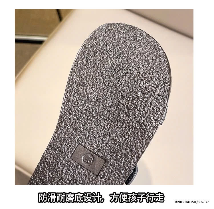 DÉP LÊ QUAI NGANG BÉ GÁI