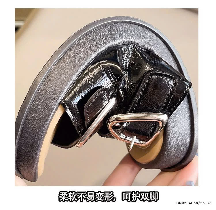 DÉP LÊ QUAI NGANG BÉ GÁI